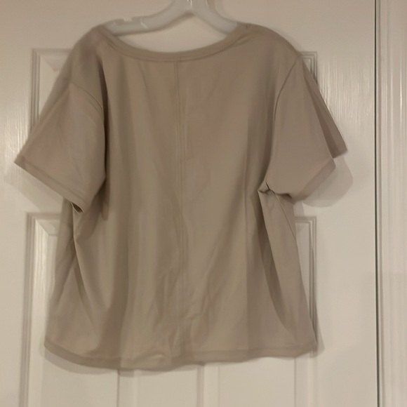 Athleta Tan Crop Relaxed T-Shirt - Picture 4 of 4